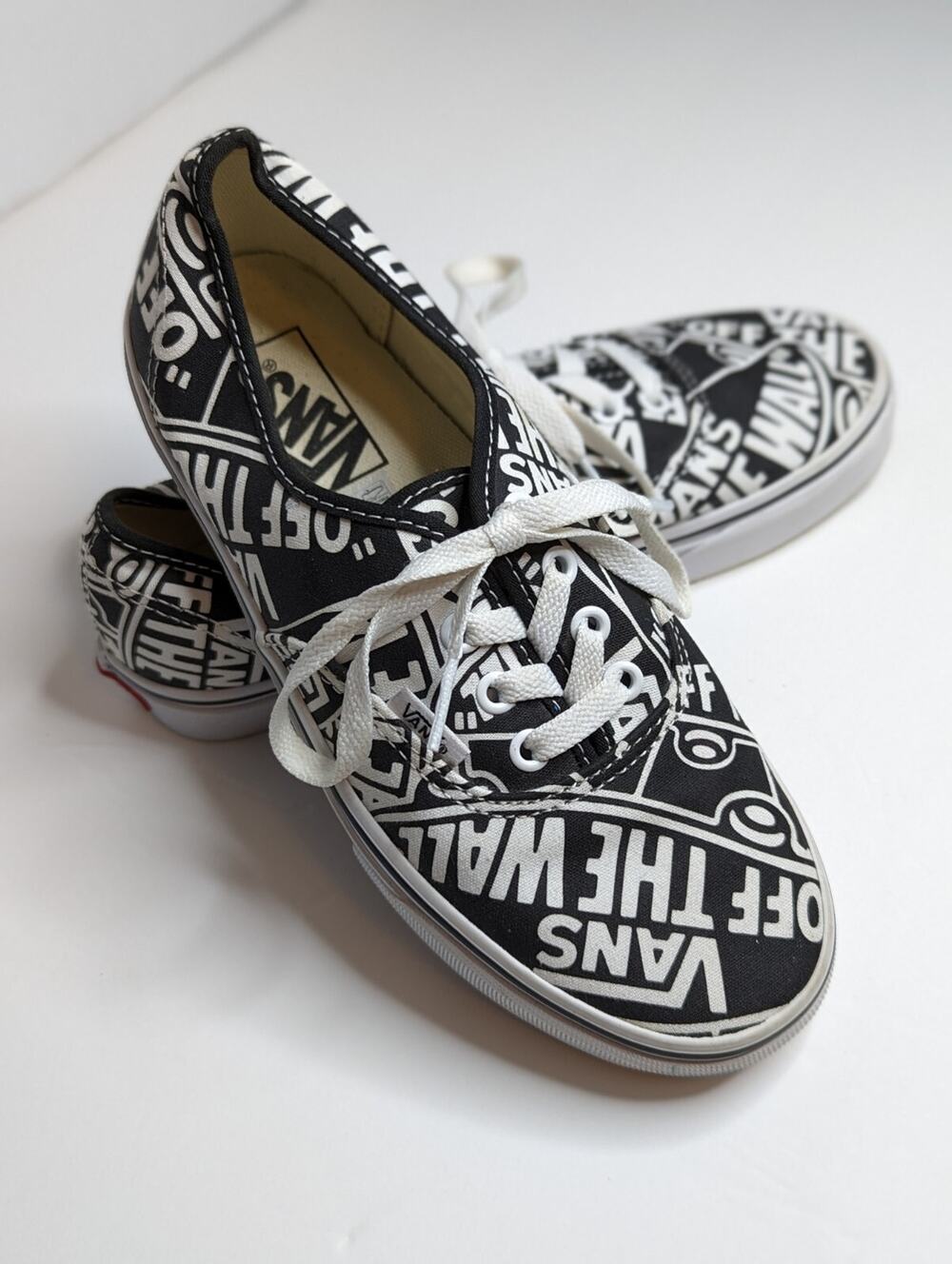 VANS Off The Wall Men's Size 6 Women's 7.5 Shoes Black White Skateboard Surf